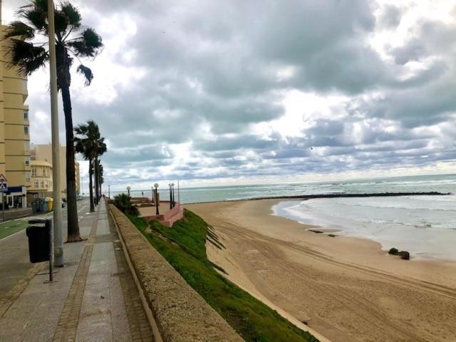 Apartament Gatu Premium Duplex Confort Junto A La Playa, Wifi Y Aire Acc Kadyks Zewnętrze zdjęcie