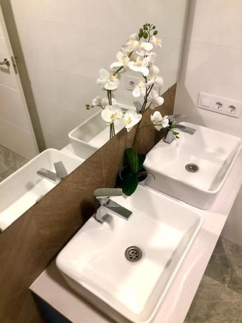 Apartament Gatu Premium Duplex Confort Junto A La Playa, Wifi Y Aire Acc Kadyks Zewnętrze zdjęcie